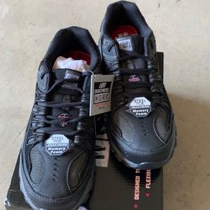 Sketchers steel toe work shoe/boots. Brand new.